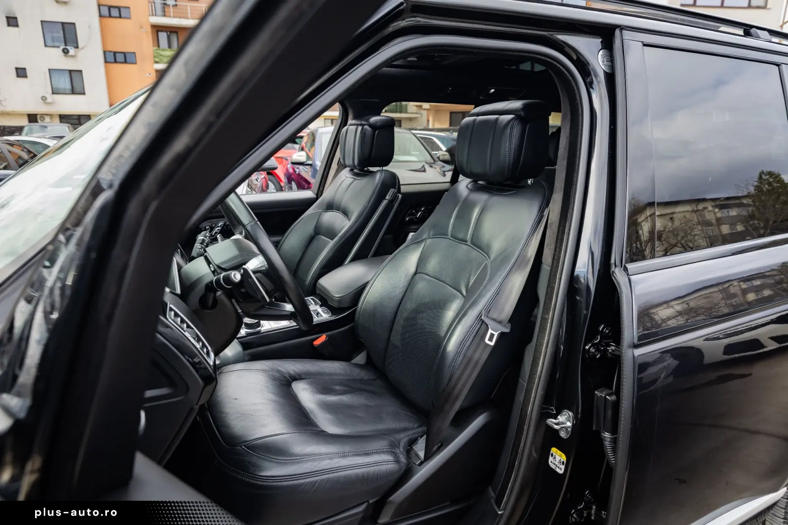 Land Rover Range Rover P400E Autobiography