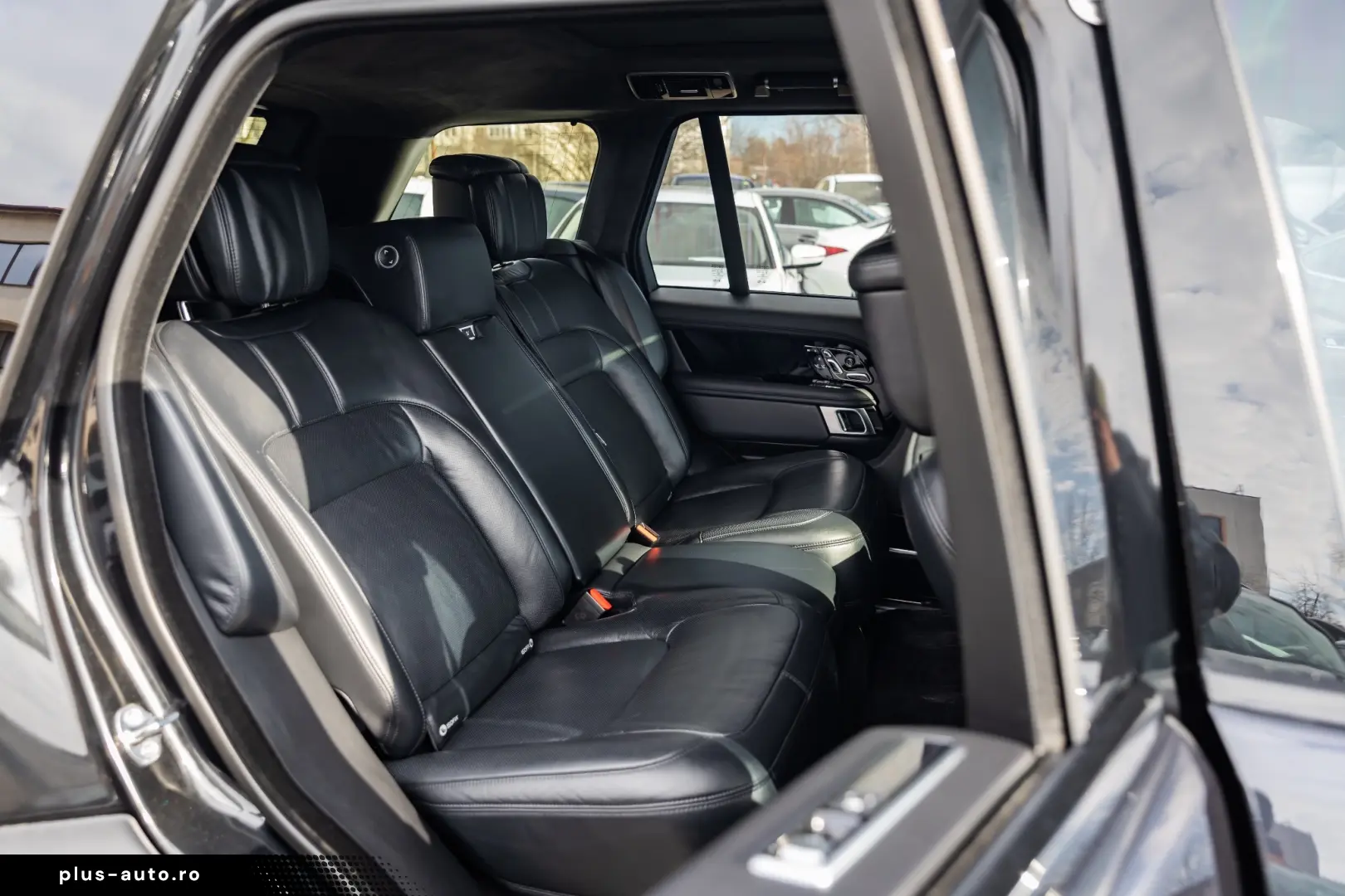 Land Rover Range Rover P400E Autobiography