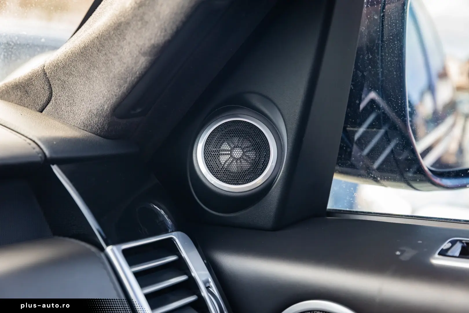 Land Rover Range Rover P400E Autobiography