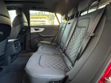 Audi Q8 50TDI Facelift MY26 rot-sw SLine Mtx Pan 23