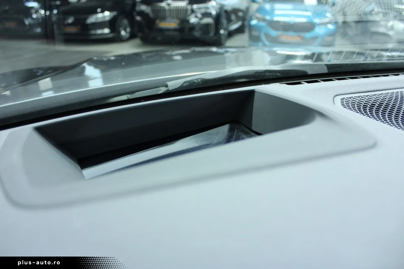 BMW 330e xDrive M Sport HUD Leder H&K Sport Boost