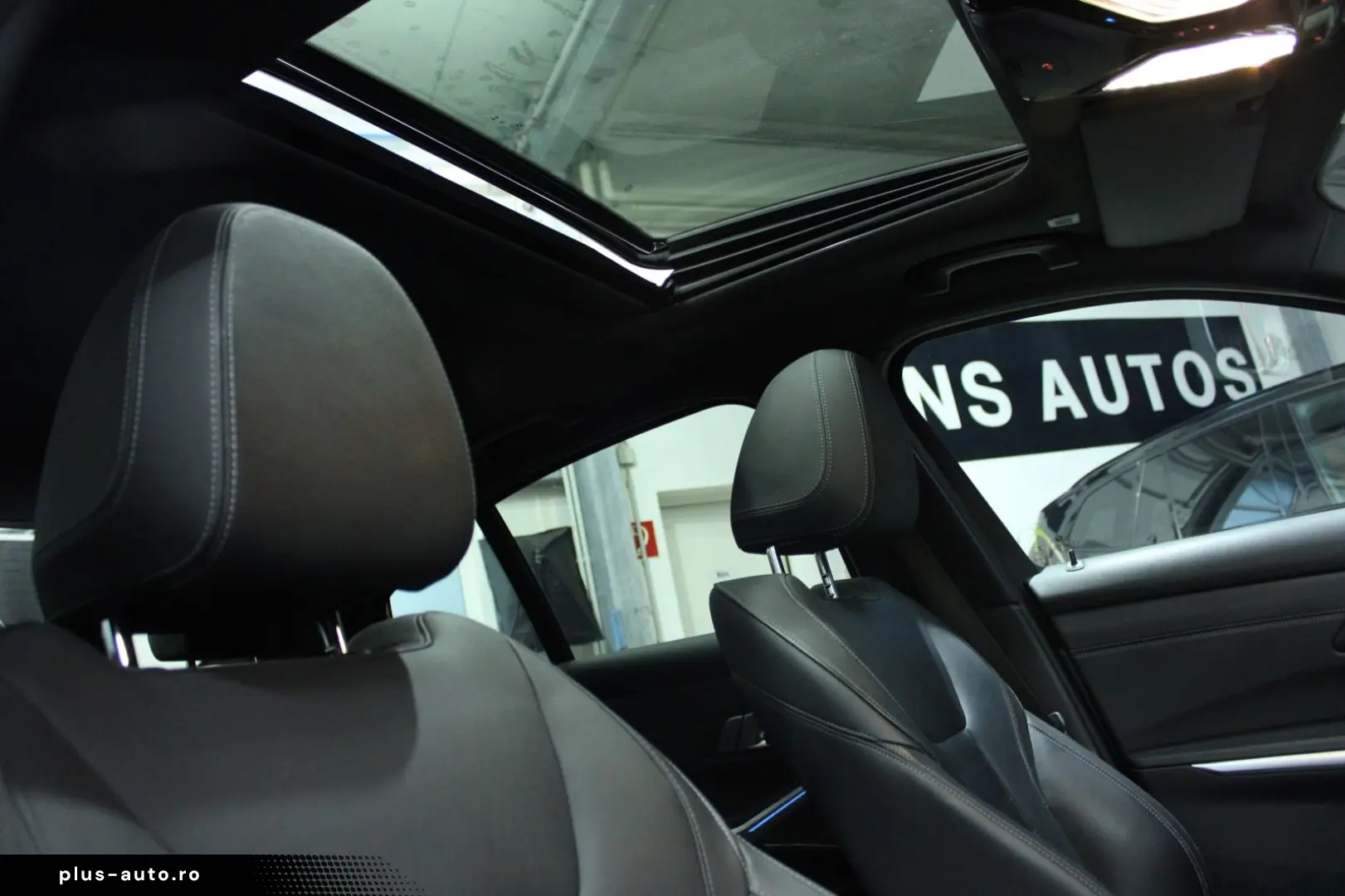 BMW 330e xDrive M Sport HUD Leder H&K Sport Boost