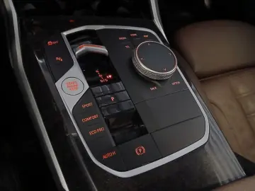 BMW Lim. 320 d xDrive M Sport Panorama FROZEN PORTIM