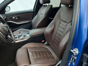 BMW Lim. 320 d xDrive M Sport Panorama FROZEN PORTIM