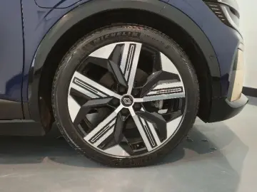 RENAULT MEGANE E-TECH EV60 220cp iconic optimum charge