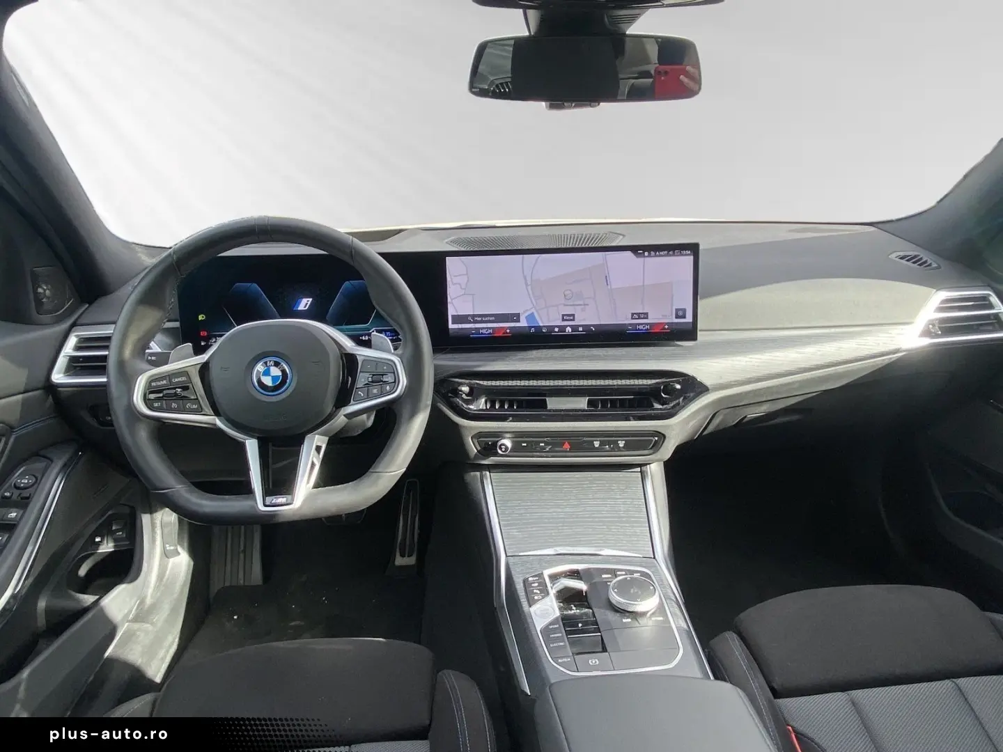 BMW 330e M Sport Glasdach Head-Up H K PA