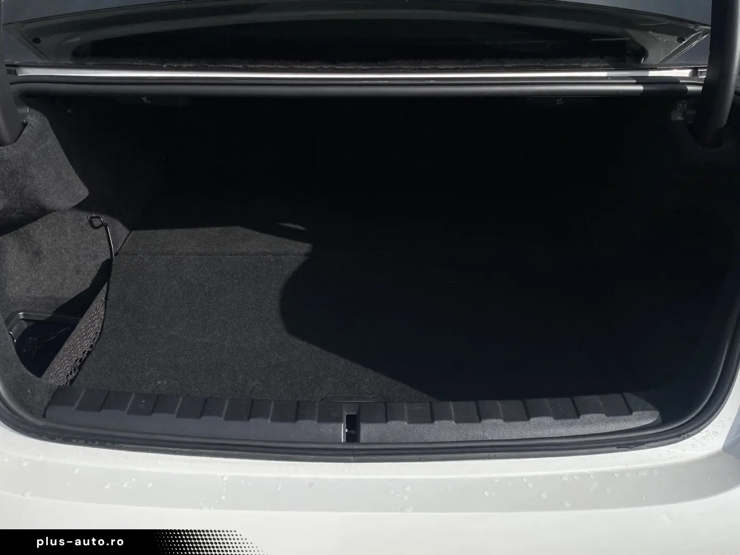 BMW 330e M Sport Glasdach Head-Up H K PA