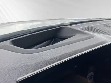 BMW 330e M Sport Glasdach Head-Up H K PA