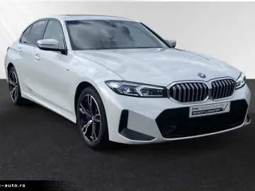 BMW 330e M Sport Glasdach Head-Up H K PA