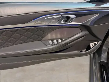 BMW M8 Competition xDrive Cabrio GARANTIE-bis-05.30