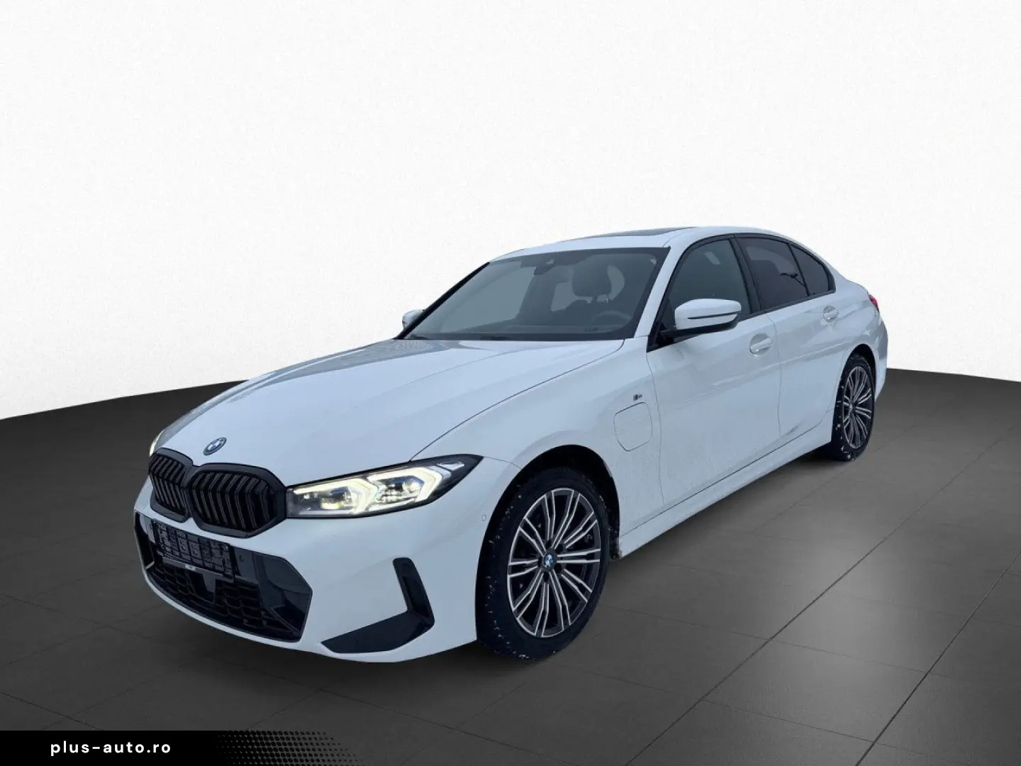 BMW 330e MSport DrAss PaAss adap.LED Memo HiFi