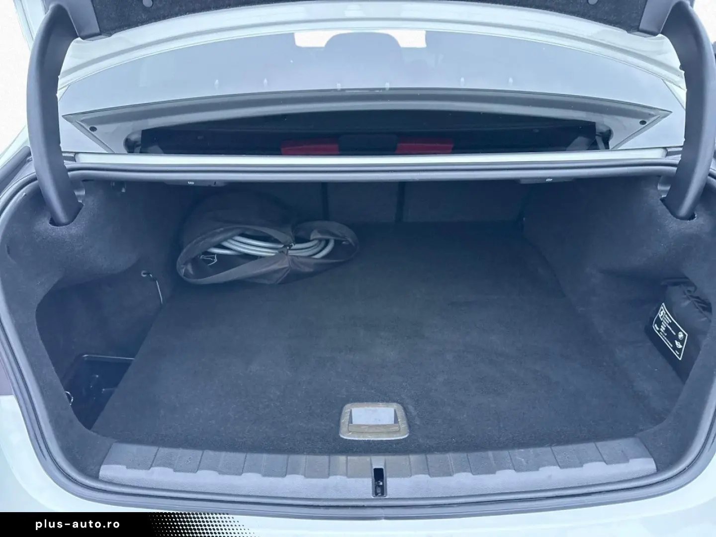 BMW 330e MSport DrAss PaAss adap.LED Memo HiFi