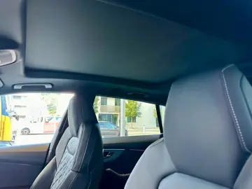 Audi Q8 50TDI Facelift MY26 gold-sw SLine Mtx Pan 23