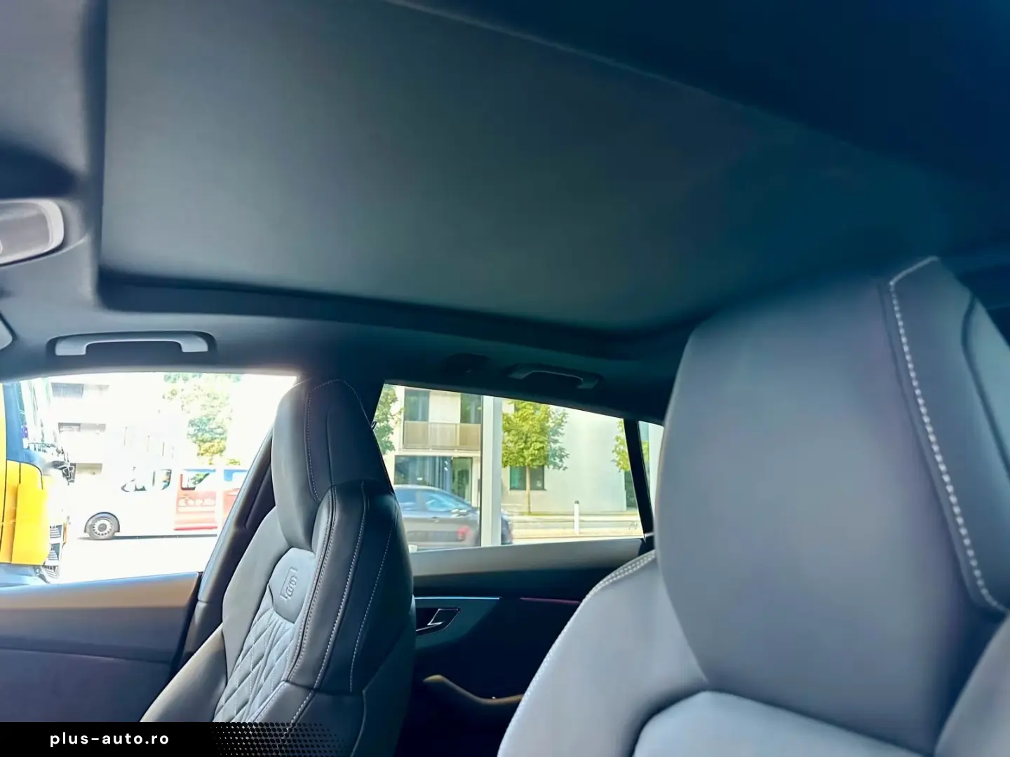 Audi Q8 50TDI Facelift MY26 gold-sw SLine Mtx Pan 23