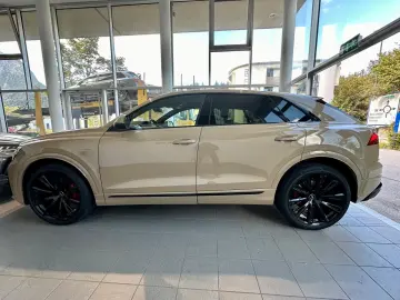 Audi Q8 50TDI Facelift MY26 gold-sw SLine Mtx Pan 23