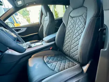 Audi Q8 50TDI Facelift MY26 gold-sw SLine Mtx Pan 23