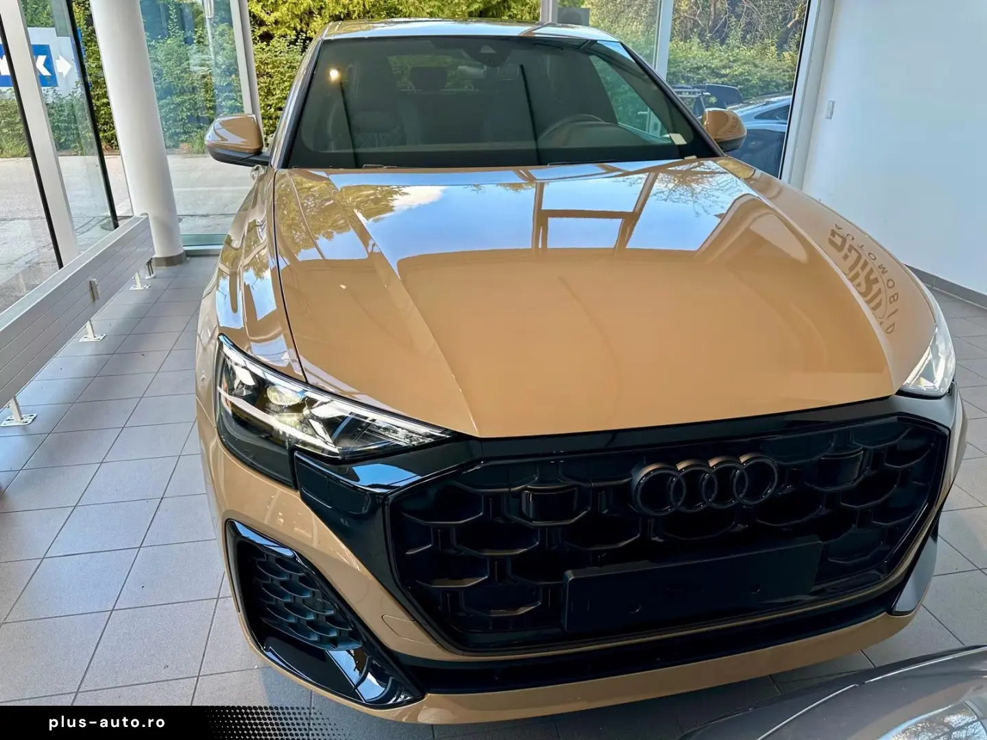 Audi Q8 50TDI Facelift MY26 gold-sw SLine Mtx Pan 23
