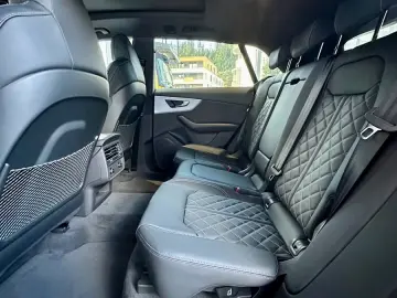 Audi Q8 50TDI Facelift MY26 gold-sw SLine Mtx Pan 23