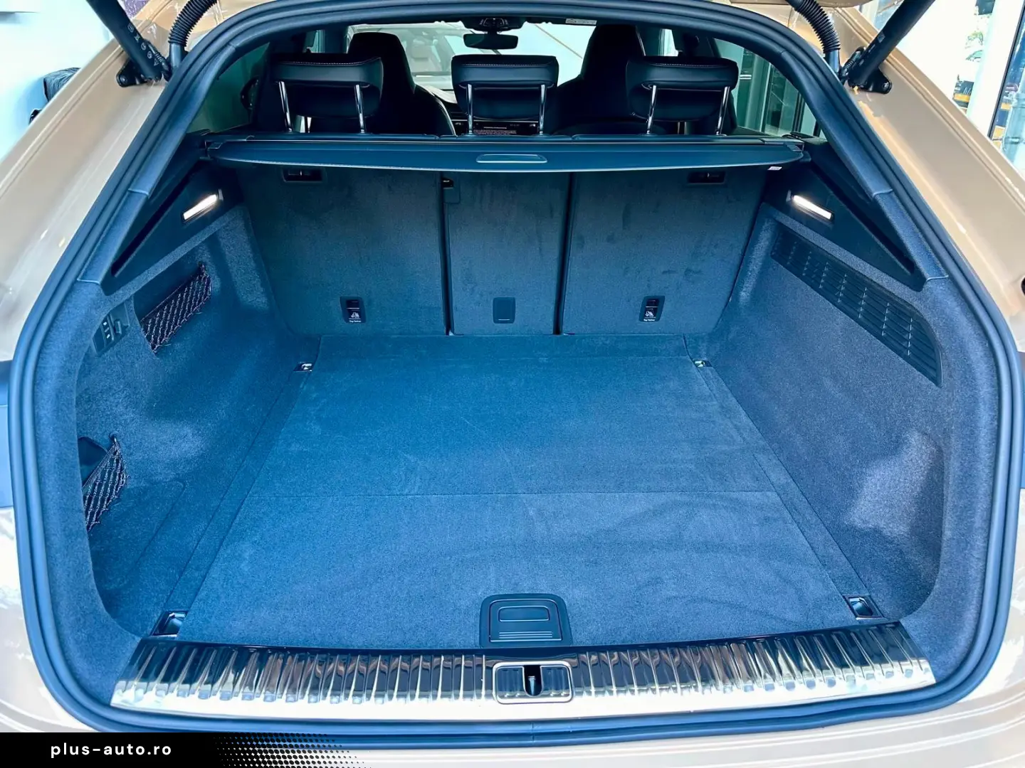 Audi Q8 50TDI Facelift MY26 gold-sw SLine Mtx Pan 23