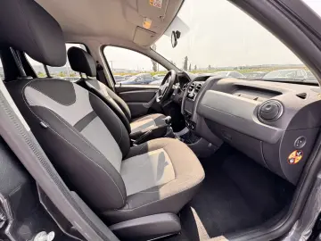 DACIA DUSTER    1.2 TCe    NAVIGATIE