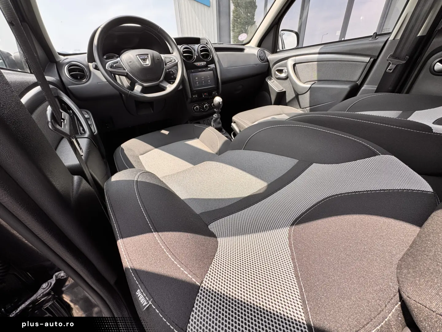 DACIA DUSTER    1.2 TCe    NAVIGATIE