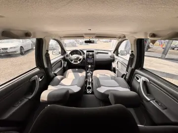 DACIA DUSTER    1.2 TCe    NAVIGATIE