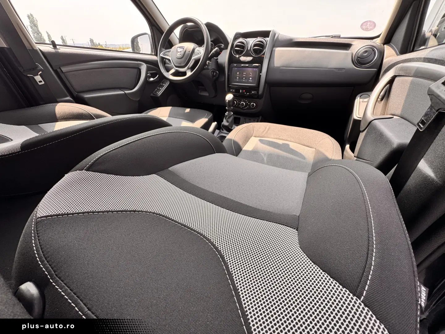 DACIA DUSTER    1.2 TCe    NAVIGATIE