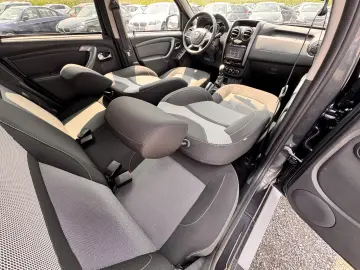 DACIA DUSTER    1.2 TCe    NAVIGATIE