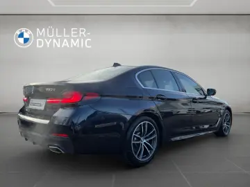 BMW 520d xDrive M SPORT RÜCKFAHR SHZ DAB