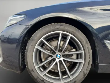 BMW 520d xDrive M SPORT RÜCKFAHR SHZ DAB