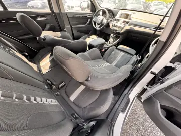 BMW X1 18d SPORT LINE