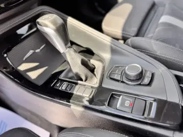 BMW X1 18d SPORT LINE