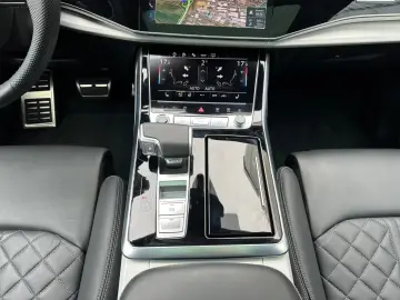 Audi Q8 50 TDI quattro tiptronic S line AHK Pano ACC