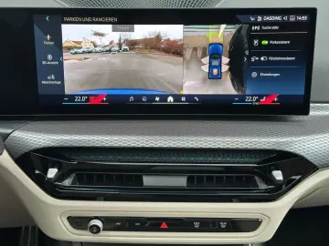 BMW 330e xDr.M Sport FACELIFT HUD ACC GlasD.HiFi P