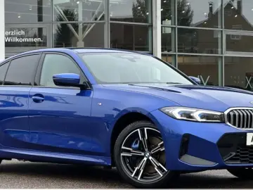 BMW 330e xDr.M Sport FACELIFT HUD ACC GlasD.HiFi P