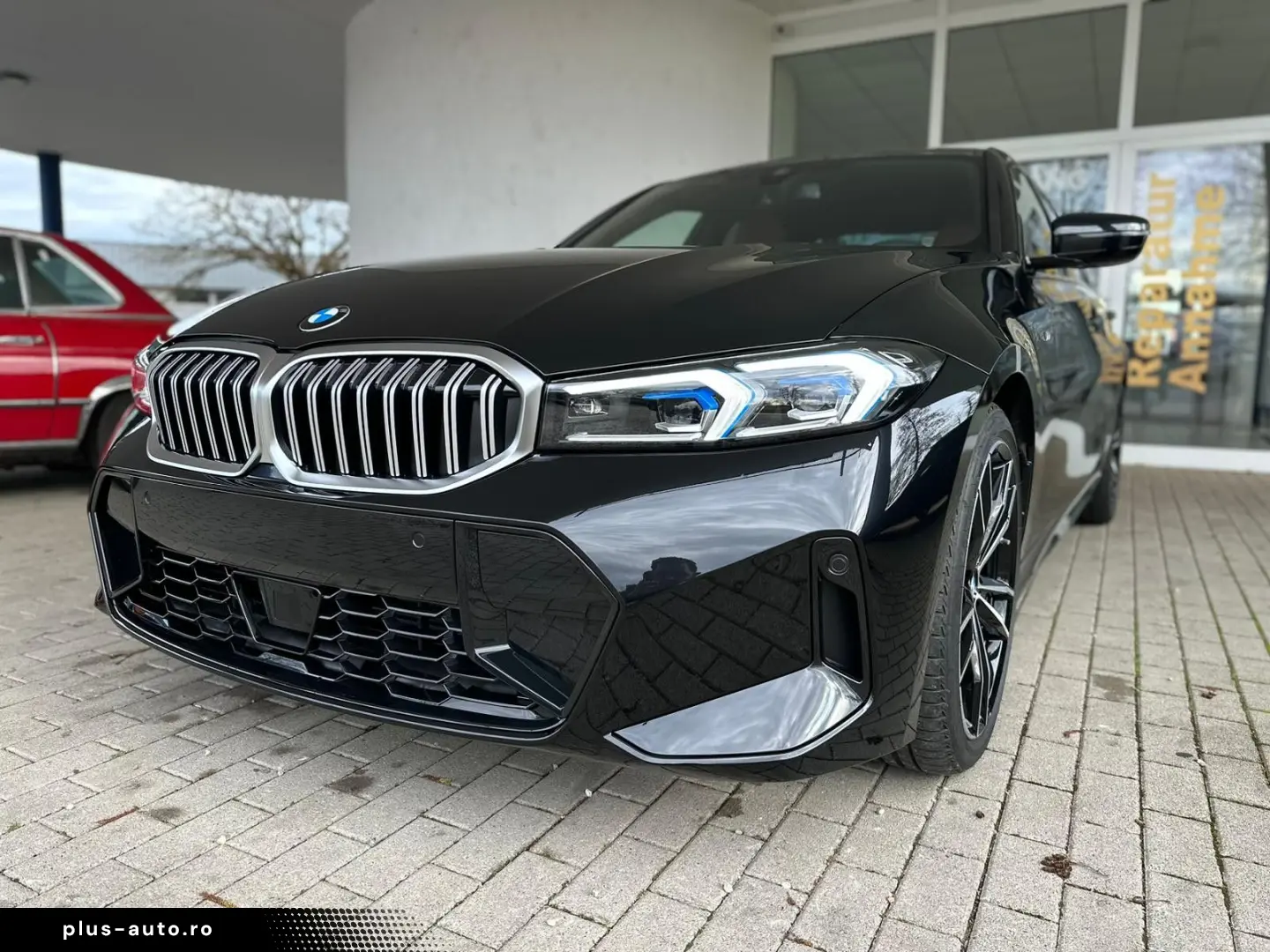 BMW 320 i Lim. M Sport   Pano