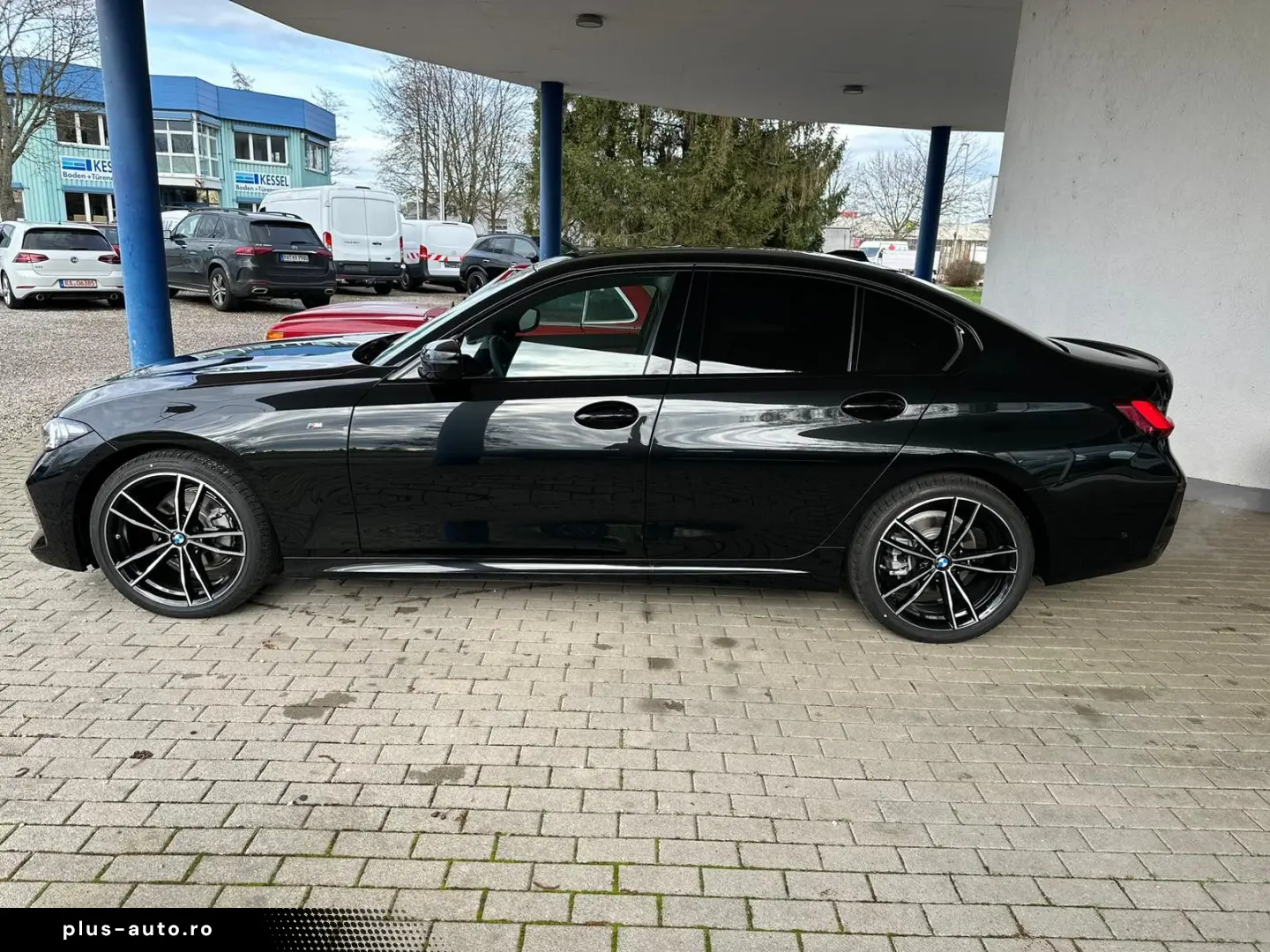 BMW 320 i Lim. M Sport   Pano