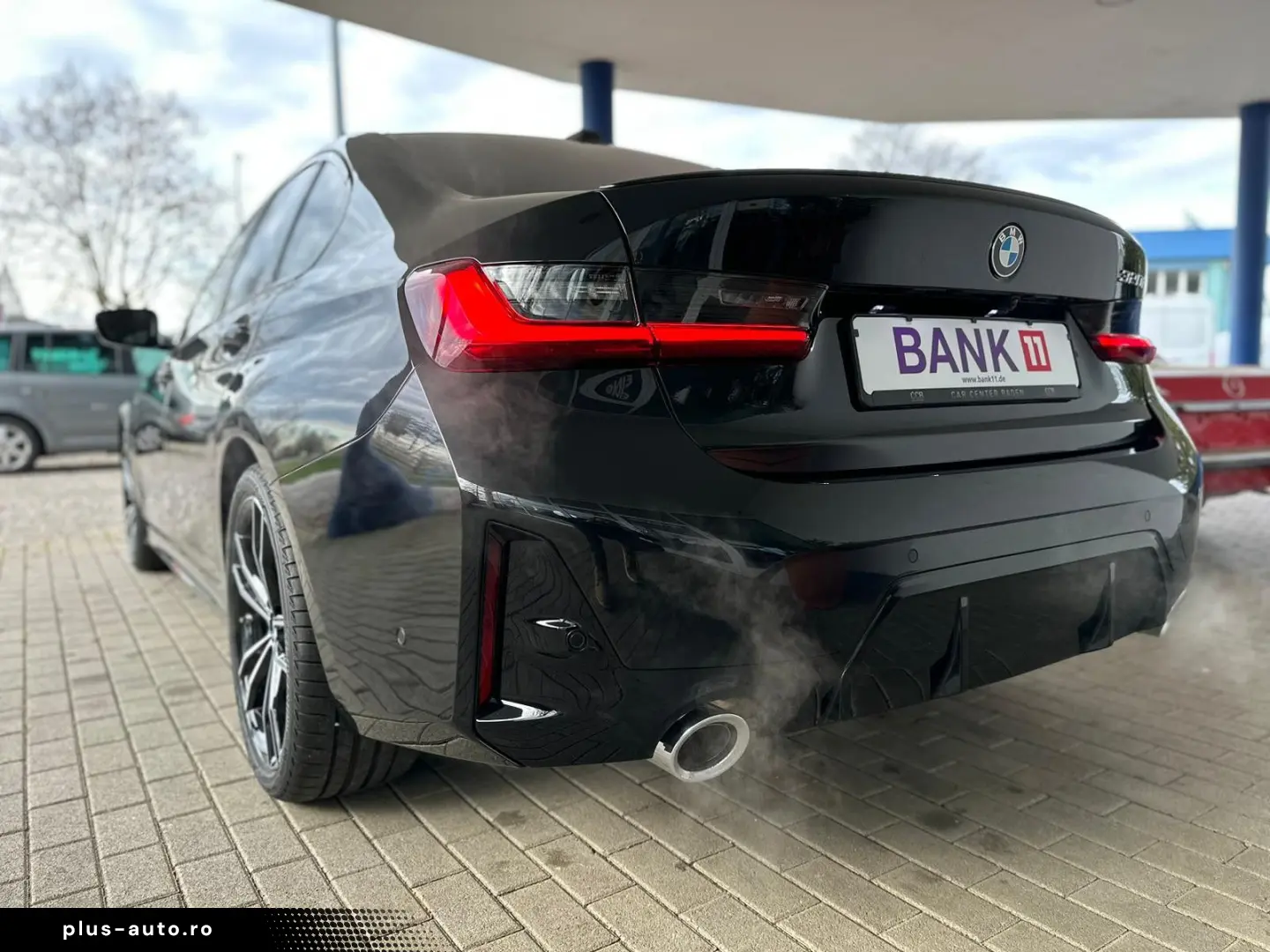 BMW 320 i Lim. M Sport   Pano
