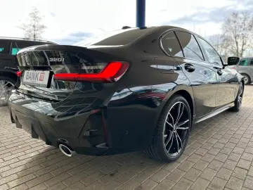 BMW 320 i Lim. M Sport   Pano