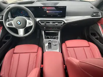 BMW 320 i Lim. M Sport   Pano