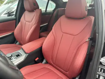 BMW 320 i Lim. M Sport   Pano