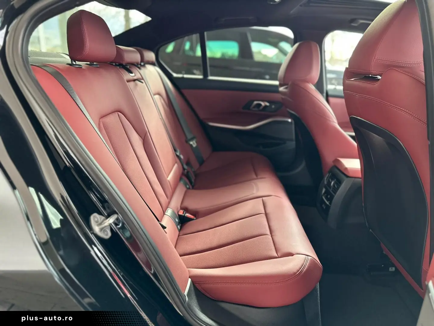 BMW 320 i Lim. M Sport   Pano