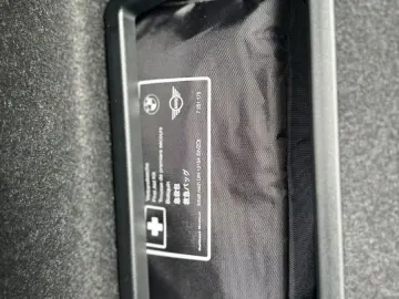 BMW 320 i Lim. M Sport   Pano