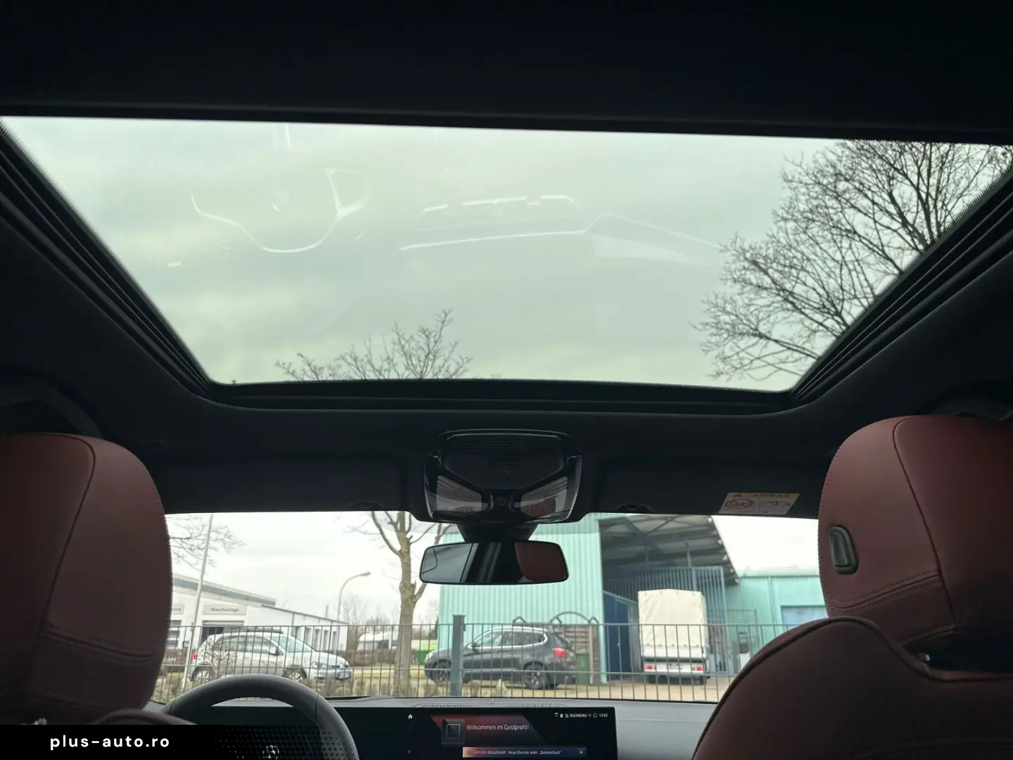 BMW 320 i Lim. M Sport   Pano