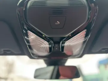 BMW 320 i Lim. M Sport   Pano