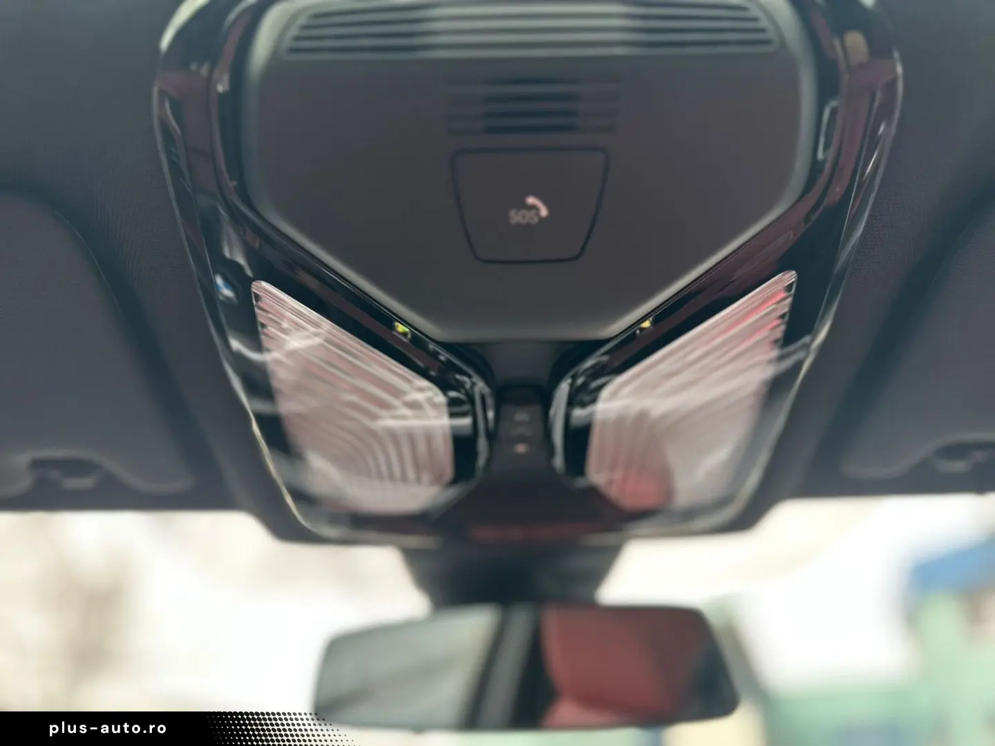 BMW 320 i Lim. M Sport   Pano