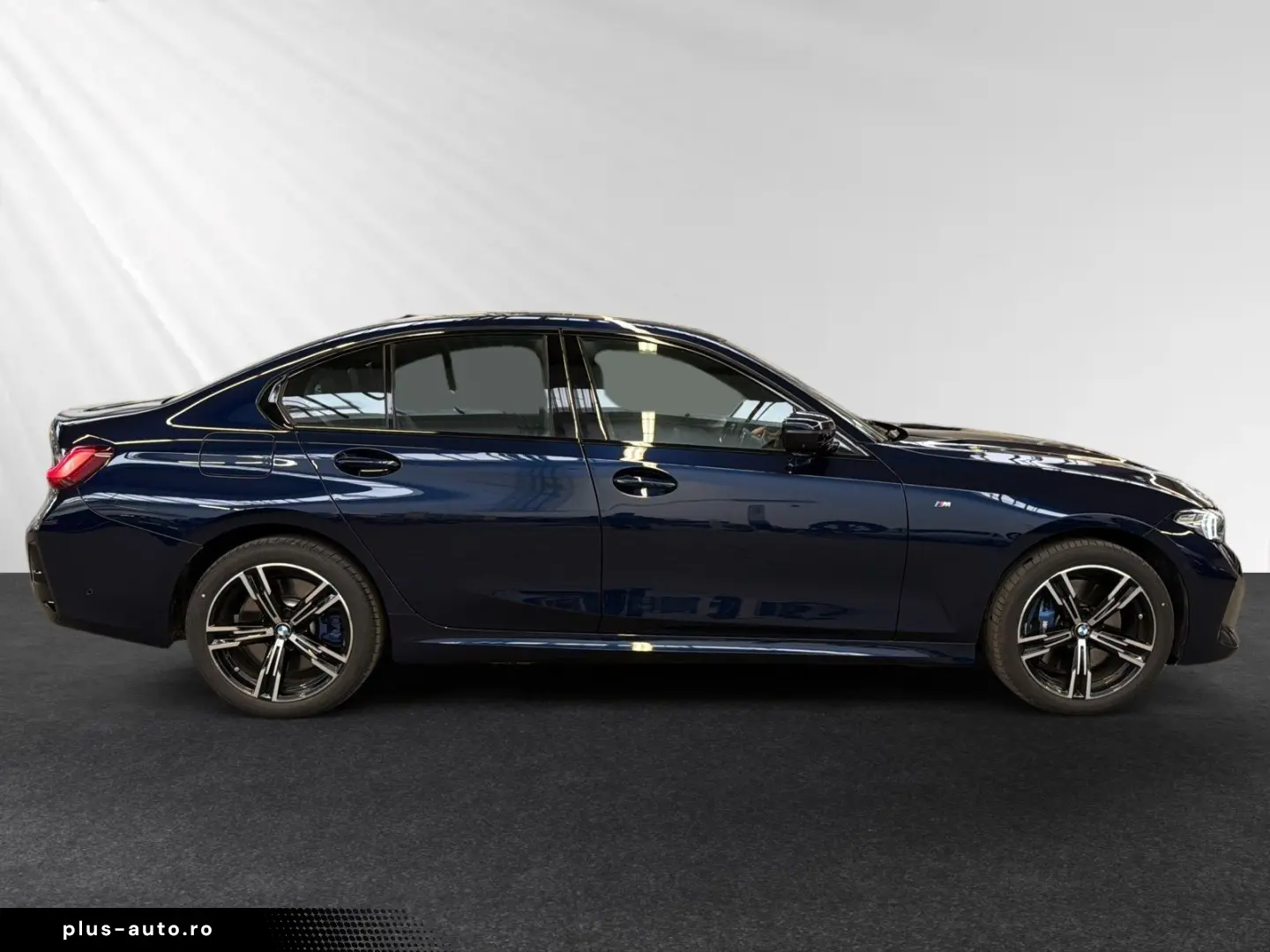 BMW 330e xDrive M Sport Glasdach Head-Up PA