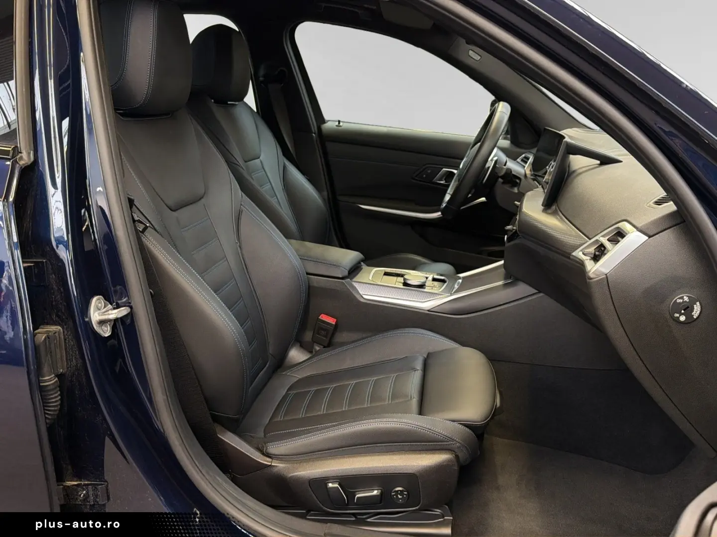 BMW 330e xDrive M Sport Glasdach Head-Up PA