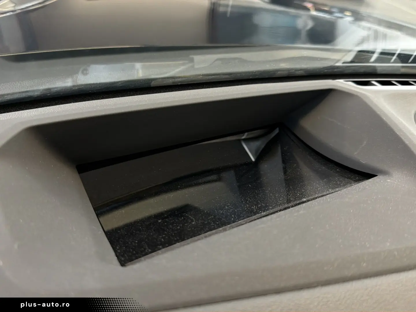 BMW 330e xDrive M Sport Glasdach Head-Up PA