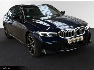 BMW 330e xDrive M Sport Glasdach Head-Up PA